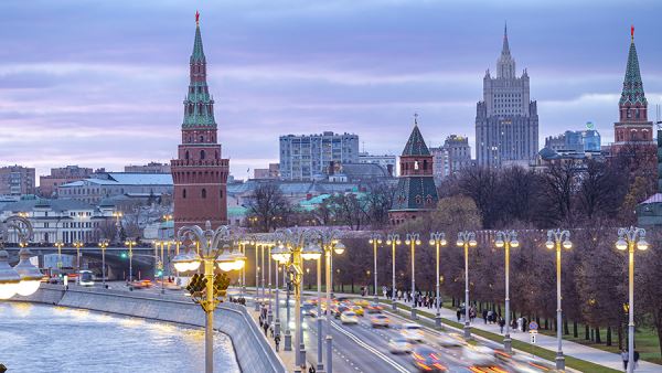 Башар Асад с семьей прибыл в Москву